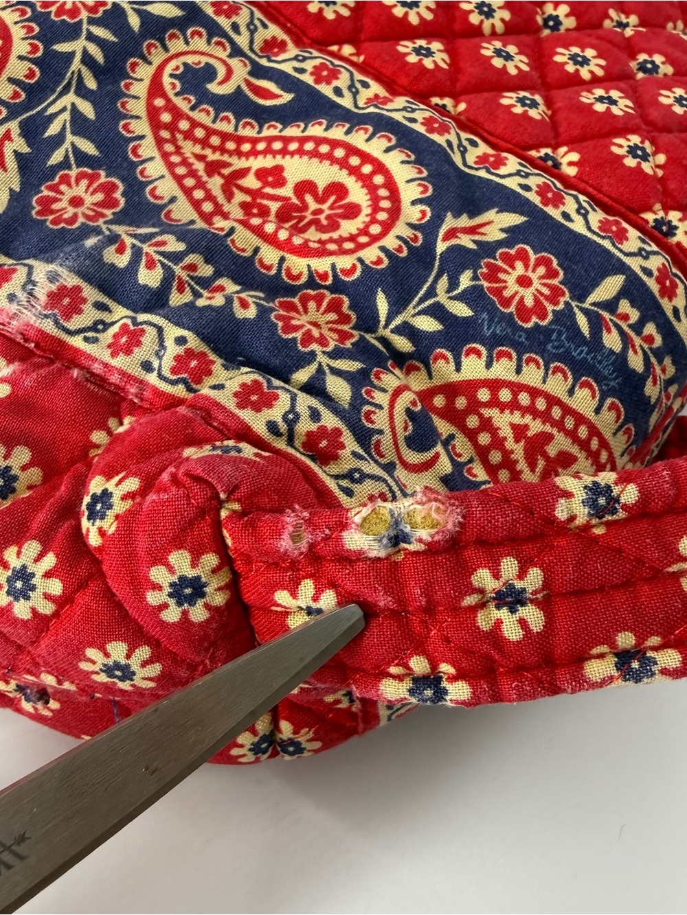 VTG Vera Bradley Mimi Flap Drawstring Backpack Red Americana Paisley Quilted - Picture 9 of 13